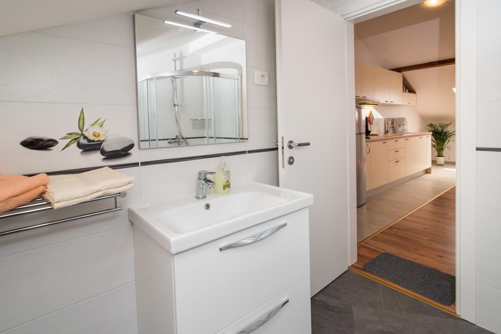 Apartman Marinko 克尔克 外观 照片
